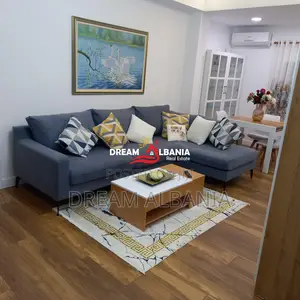 Apartament 1+1 me qera ne zonen e Bllokut rruga Margarita Tutulani (ID