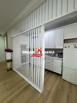 Apartament 2+1+2 me qera ne Qender prane Toptani Center, Tirane (ID 42