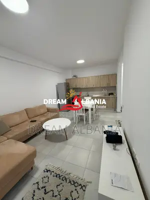 Jepet Apartament 2+1 me qera Tek Kompleksi Golden Park ,prane Amerikan
