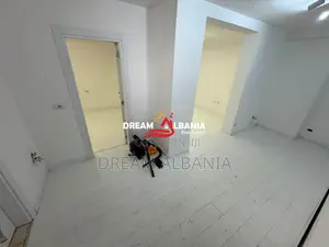 Jepete Apartament/Zyre 1+1+Post Parkimi me qera ne Zog te Zi ne Tirane