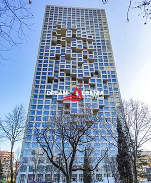 Ambjent per zyra me qera te Downtown One, Boulevardi “Bajram Curri” (I