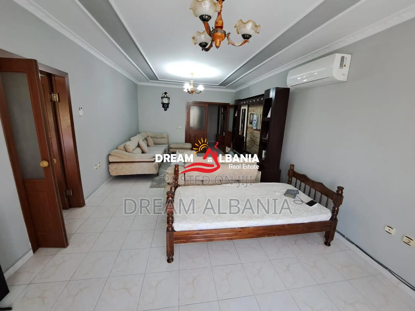 !!Opsion i Mire!! Shitet Apartament 2+1+2WC+Kuzhine me Vete, Rruga Dri