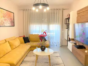 Super Apartament 1+1+2 Ballkone+Depo me Qera tek Stadiumi Dinamo ne Ti