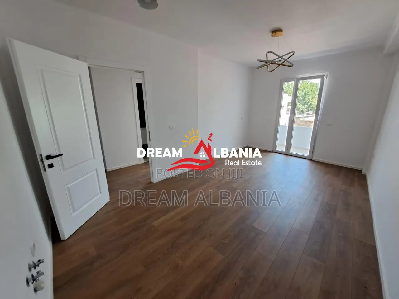 Shitet Apartament 1+1 Rruga Dritan Hoxha, Prane ZKM (ID 51110002)