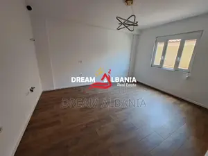 Shitet Apartament 1+1 Rruga Dritan Hoxha, Prane ZKM (ID 51110003)