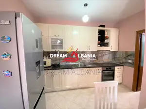 Apartament 2+1 me Qera tek Prokuroria e Rrethit (Rruga Mine Peza) ne T