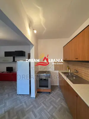 Shitet Apartament 1+1, Ish Stacioni i Fundit Tiranes Re, Prane Shkolle