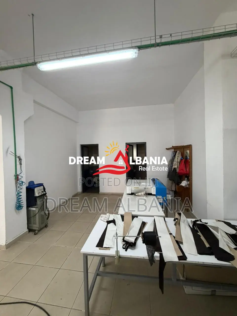 Godinë Biznesi me Qera tek Rruga Fabrika e Qelqit- tirane (4281306) f