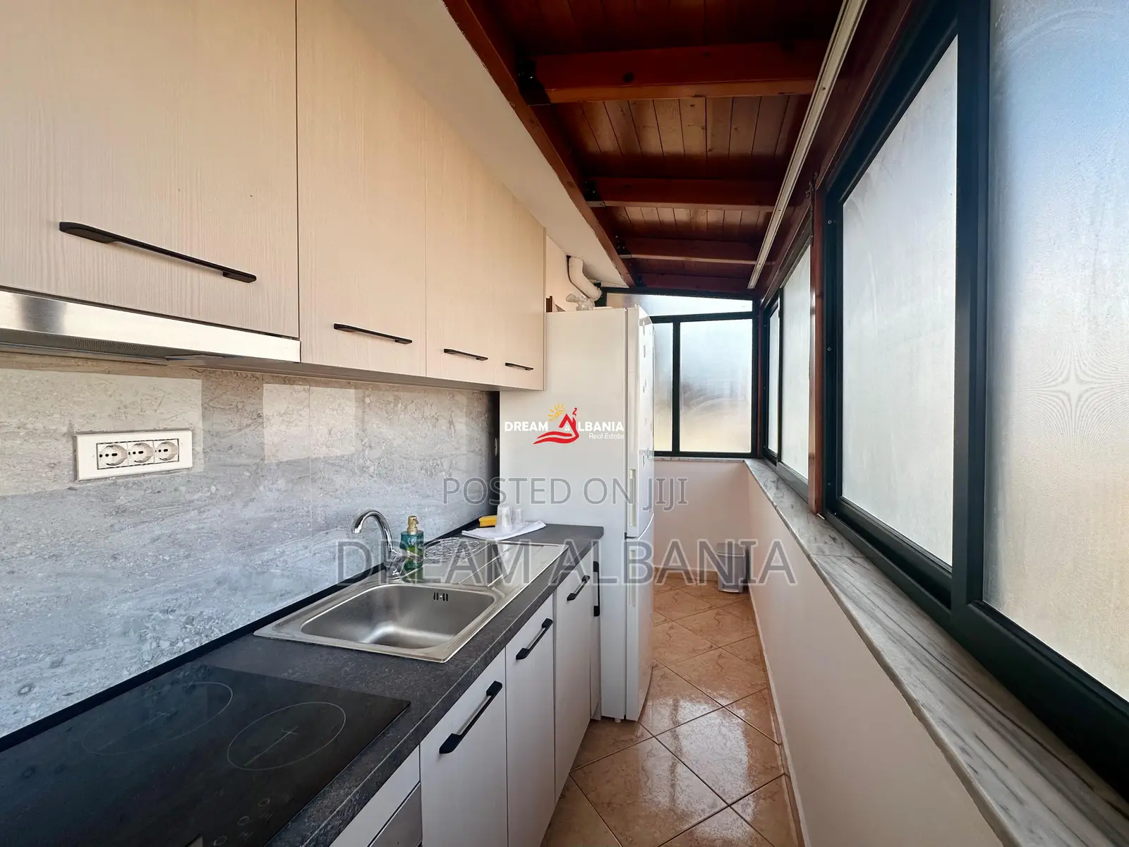 Jepet Apartament me qera 2+1+2 tek Selvia, Tirane (ID 42215561)
