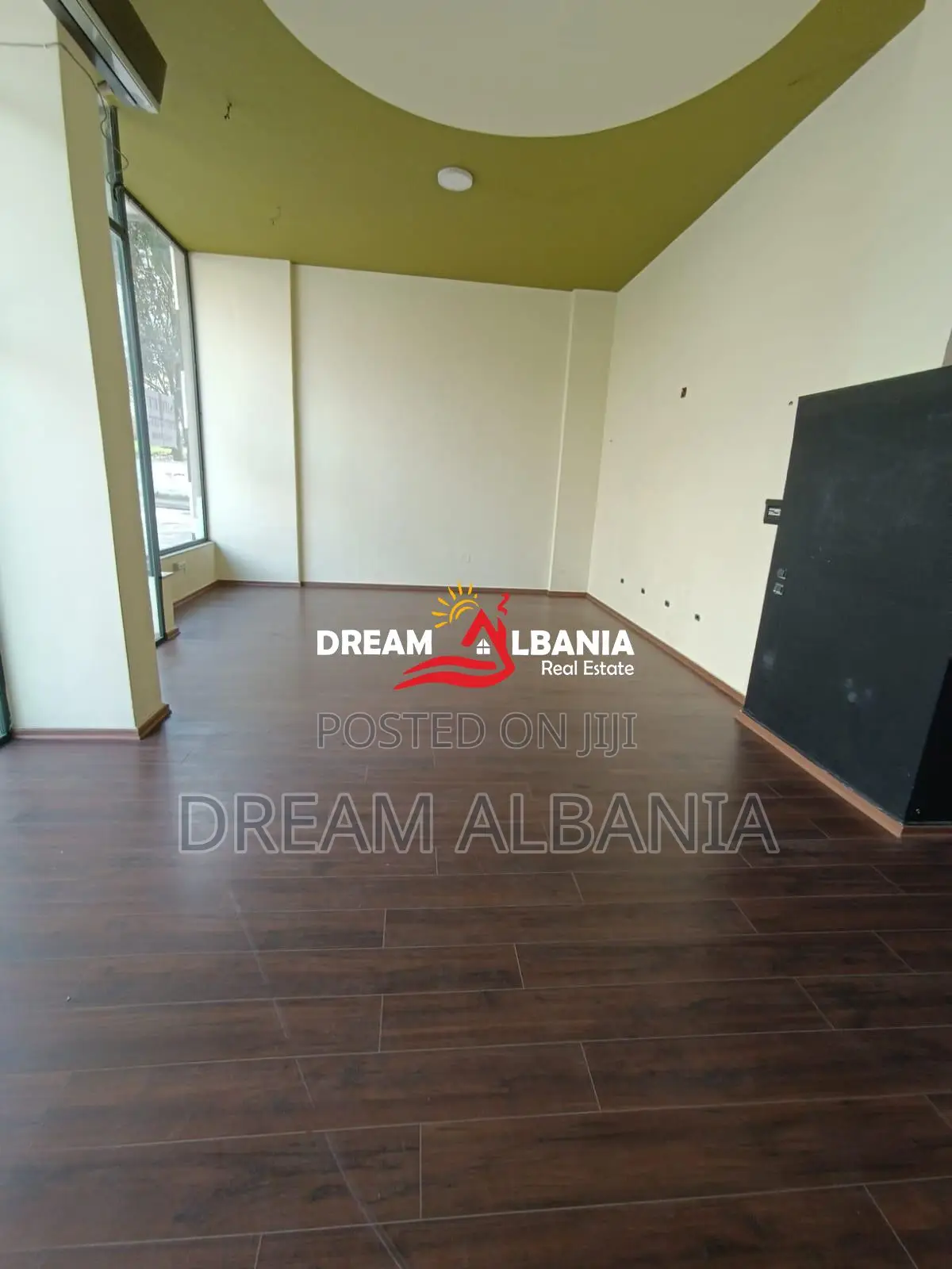 Ambient ​​biznesi me qira në Rrugën e Elbasanit, Tiranë (ID 42711155)