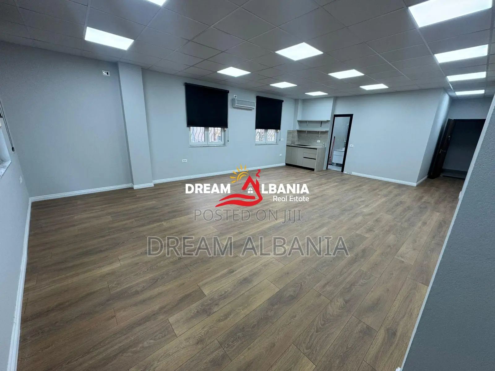 Super Location! Ne Qender te Tiranes (Prane Toptan Center), Jepet me Q