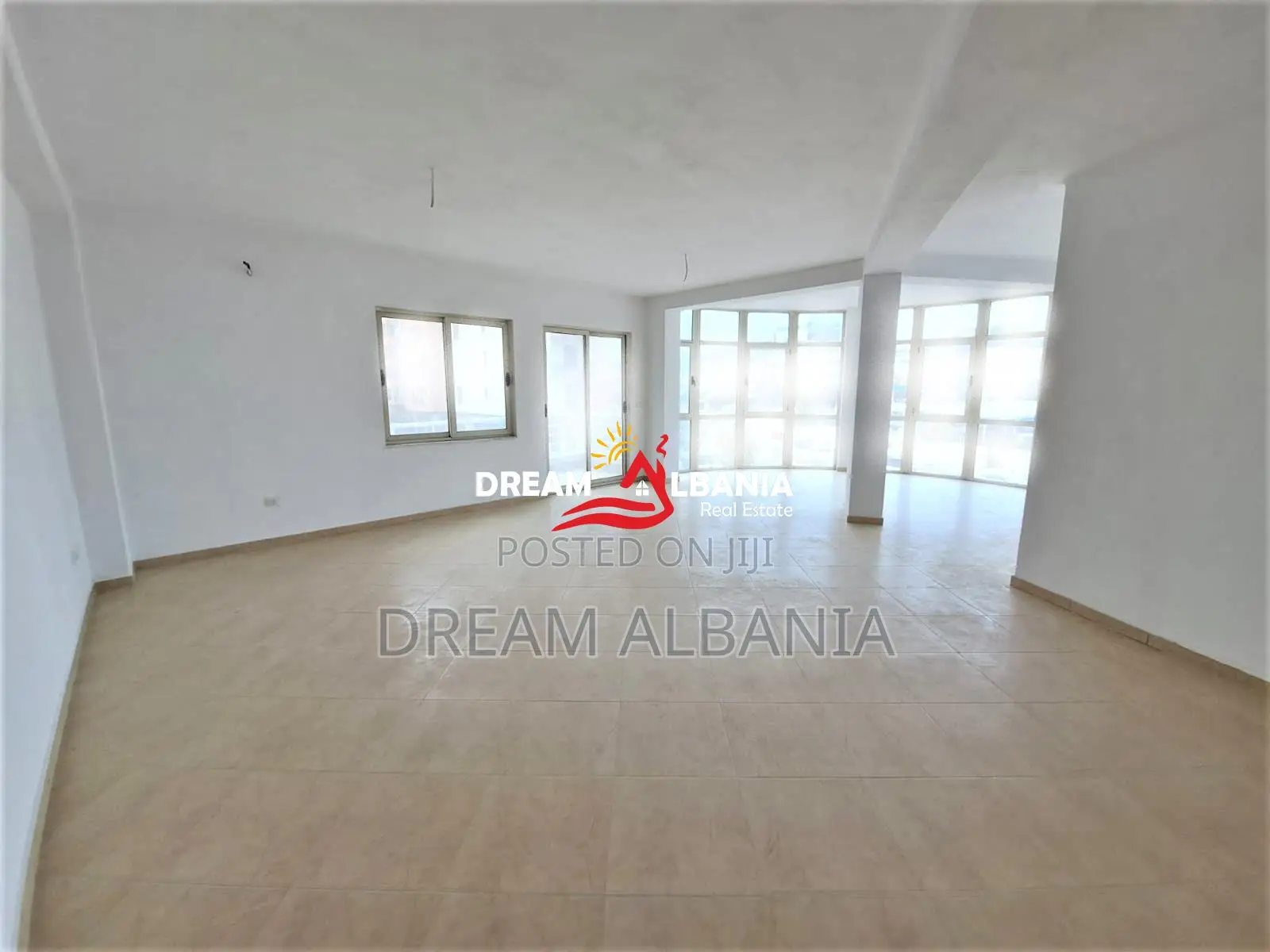 Apartament 2+1 ne shitje ne Yzberisht ne afersi te fundit bulevardit n