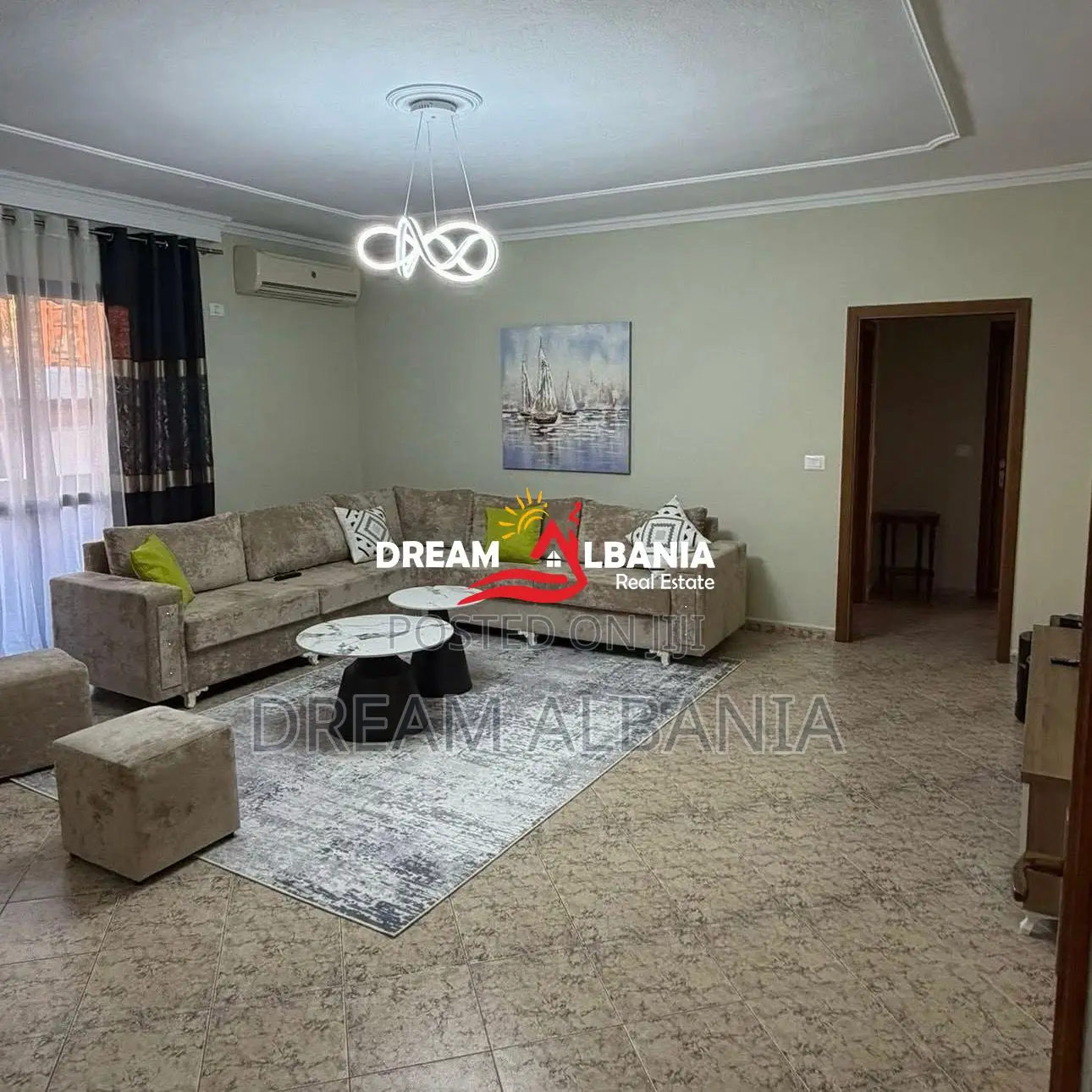 Jepet apartament 2+1+2+2 ballkone, me qera tek Myslym Shyri prane rrug