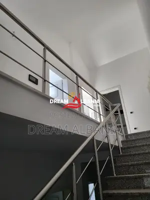 Vile ne shitje me dy hyrje te ndara, ne Sallmone te Shijakut (ID 41512