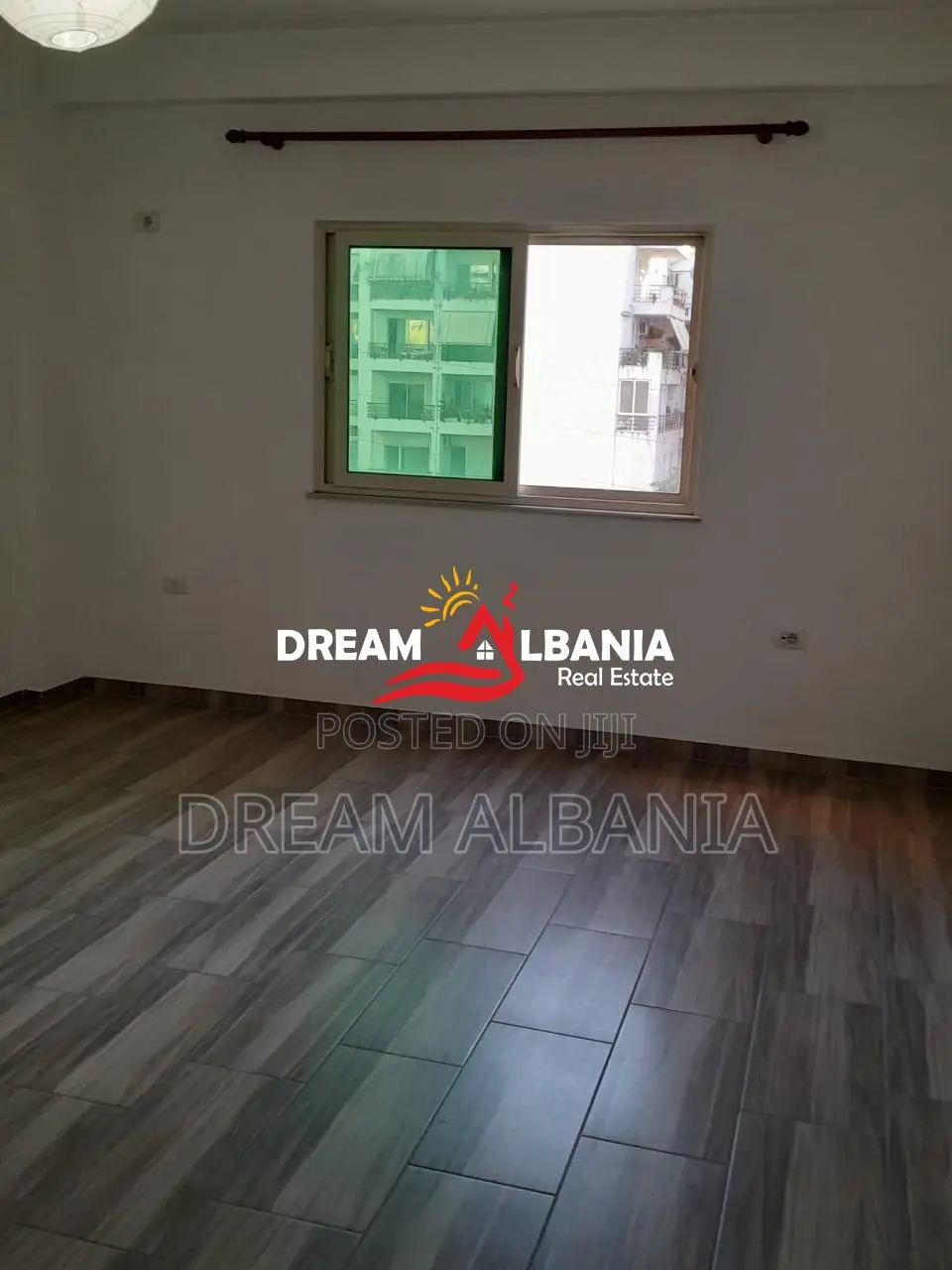 Apartament 1+1 me qera në Rrugën Shkelqim Fusha pranë Kodres Diellit (
