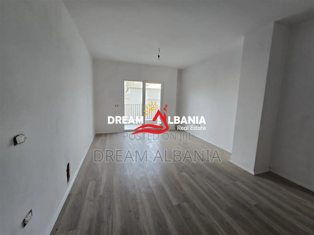 Apartament 1+1 ne Shitje Rruga Dritan Hoxha, Kompleksi Aura ne Tirane 