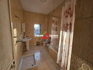 Shitet Hotel në Rr. Elbasanit pranë Ambasadës Amerikane – Tiranë (ID 4