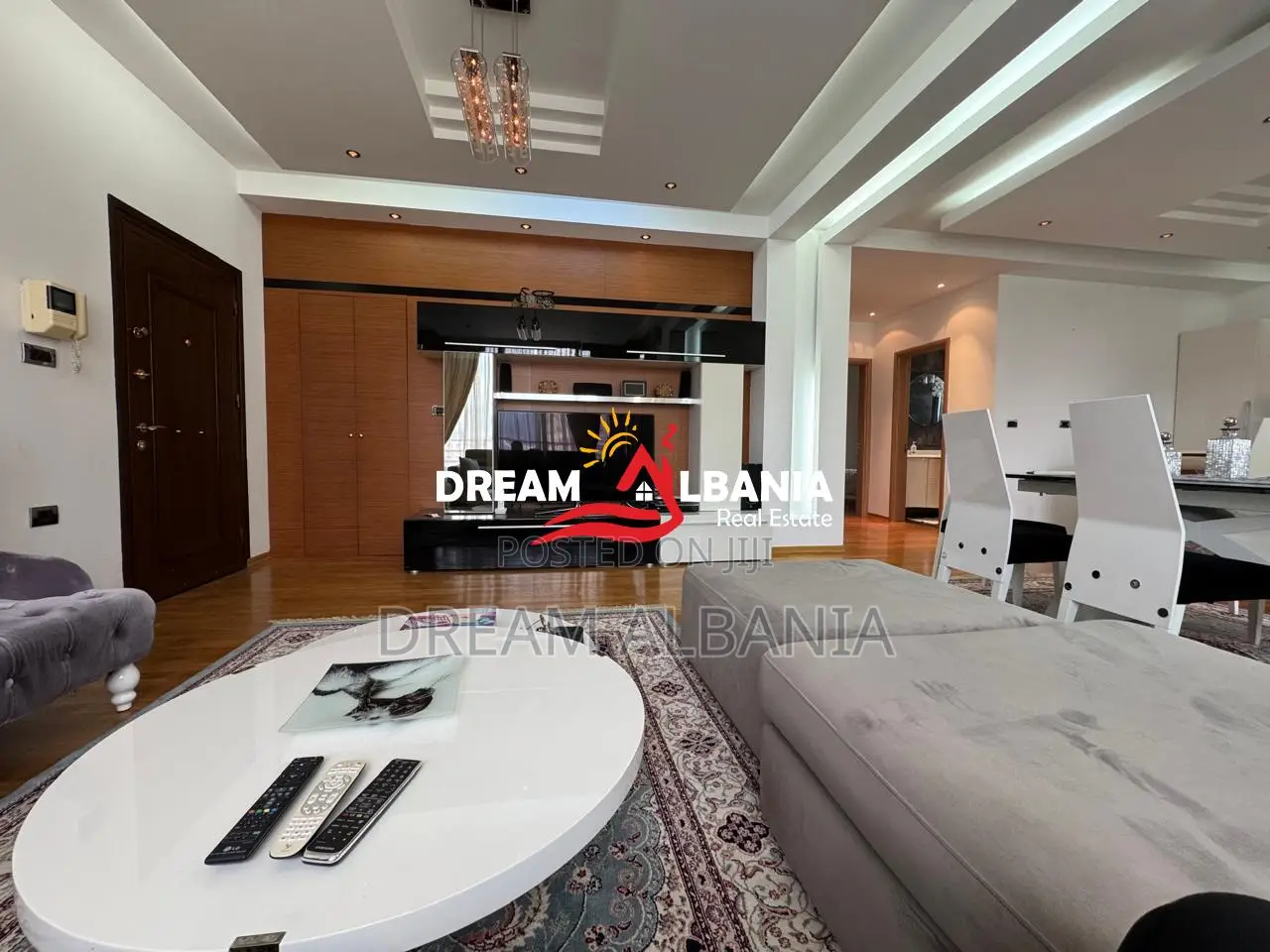 Super Apartament 2+1+2 me qera ne Bllok prane Credins Bank (ID 4221499