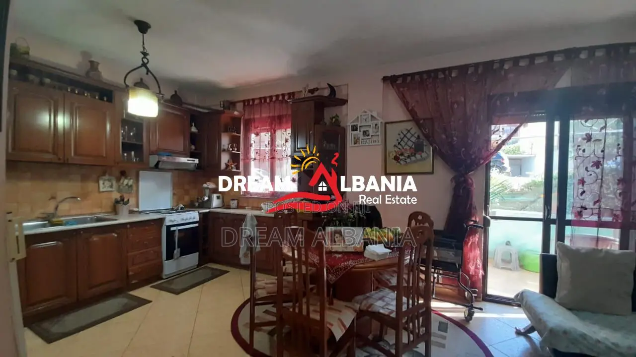 Apartament 2+1 ne shitje ne zonen e Kodres se Diellit prane Big Market