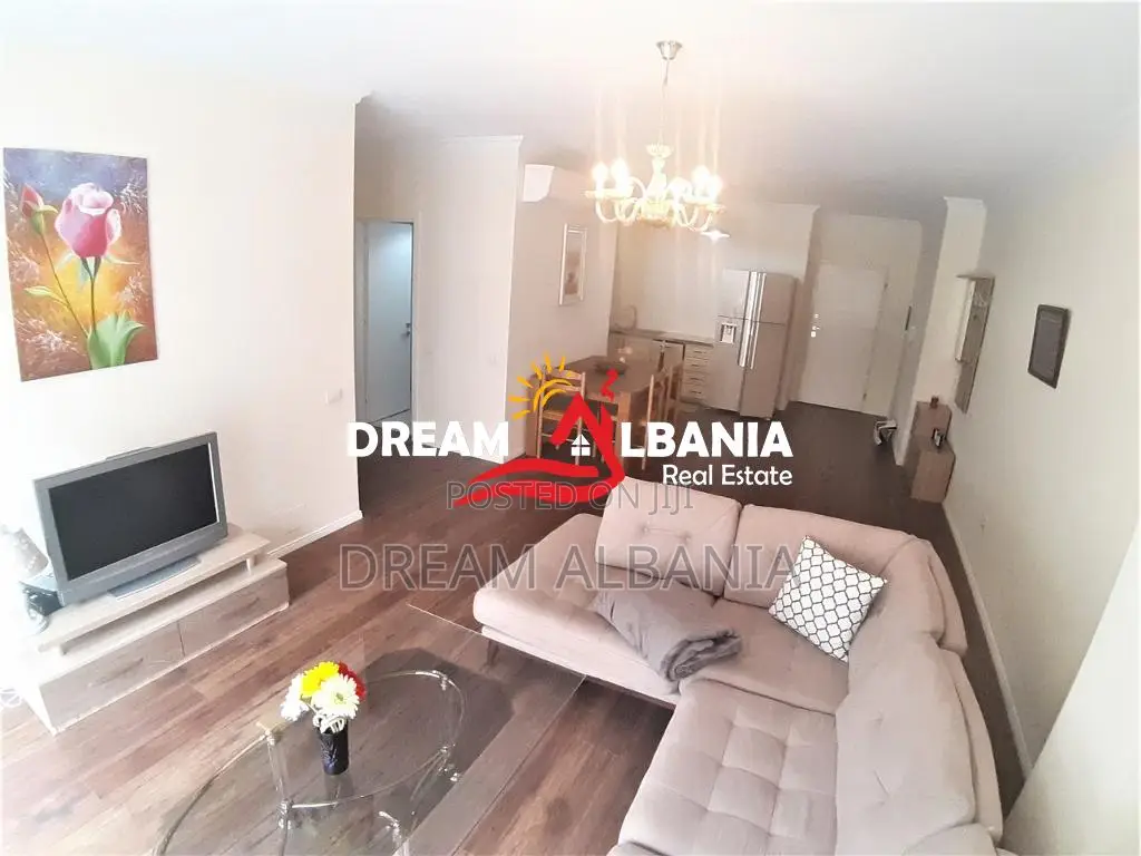 Apartament 2+1 me qera ne zonen e Zogut te Zi tek Ring Center ne Tiran