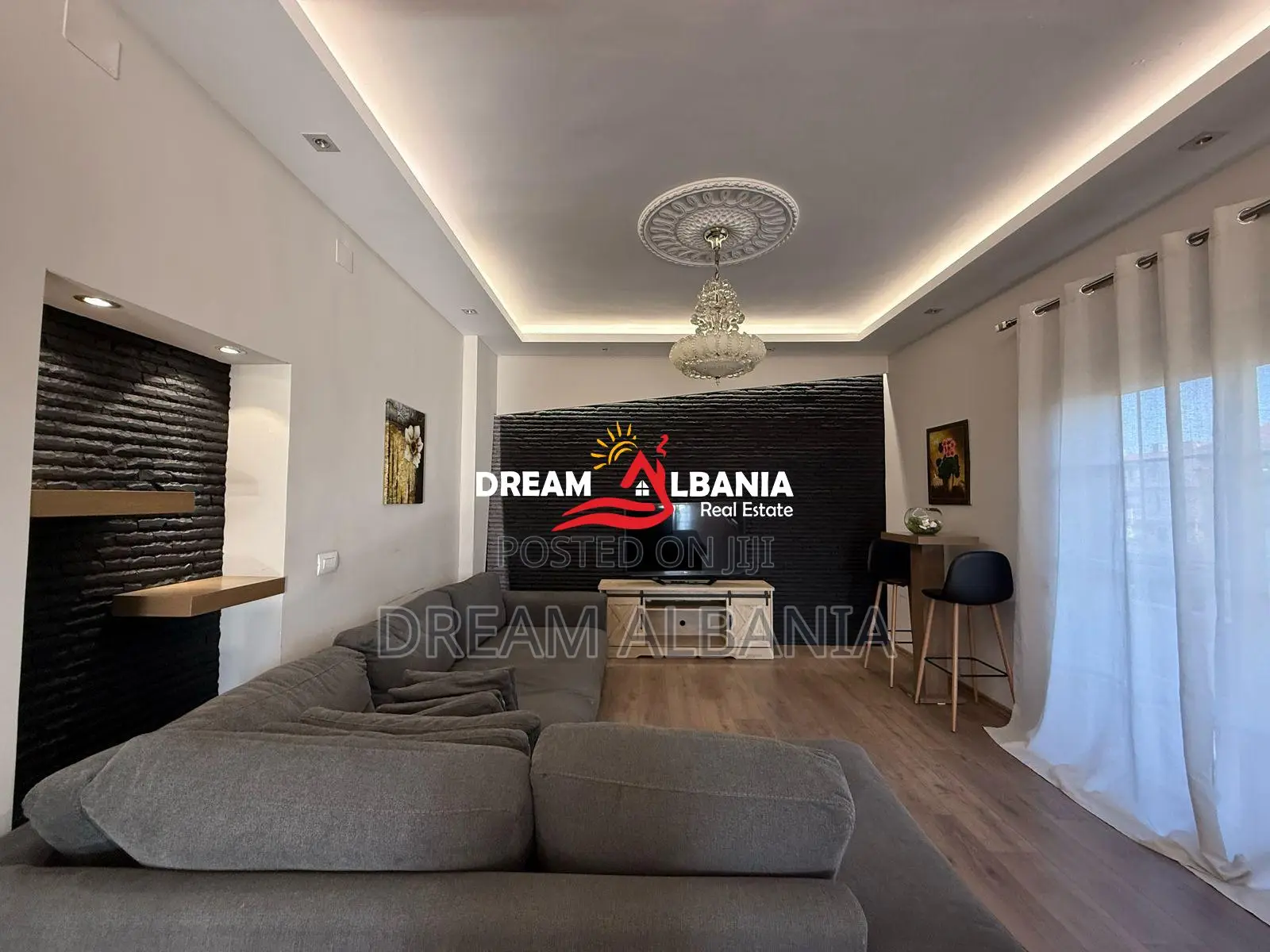 Godine 4 kateshe per HOTEL prane Spitalit Amerikan 2, Tirane (ID 42513