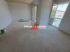 Apartament 2+1 ne shitje tek liqeni I thate prane Radisson Hotel ne Ti