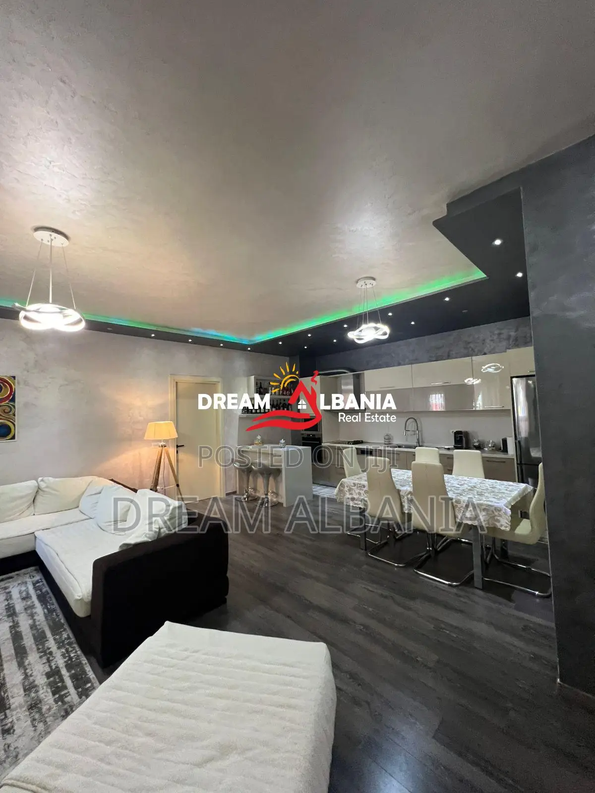 Super Apartament 2+1+2 ne shitje prane kompleksit Deliorgji, Tirane (I