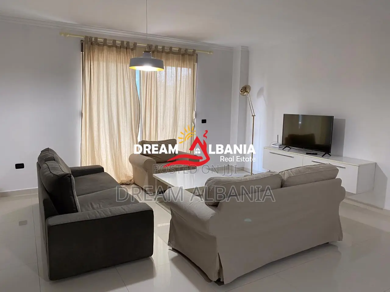 Apartamente 2+1 me qera ne rrugen e Bogdaneve prane Qendres ne Tirane 