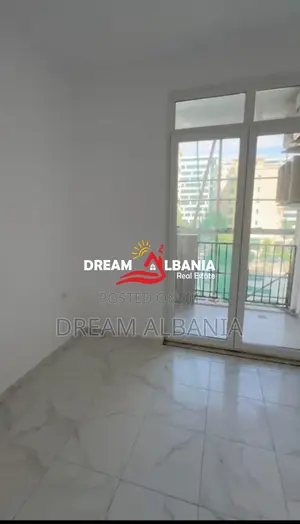 Jepet me qera Ambient Biznesi Rruga Kavajes, mbrapa Square 21 (ID 4261