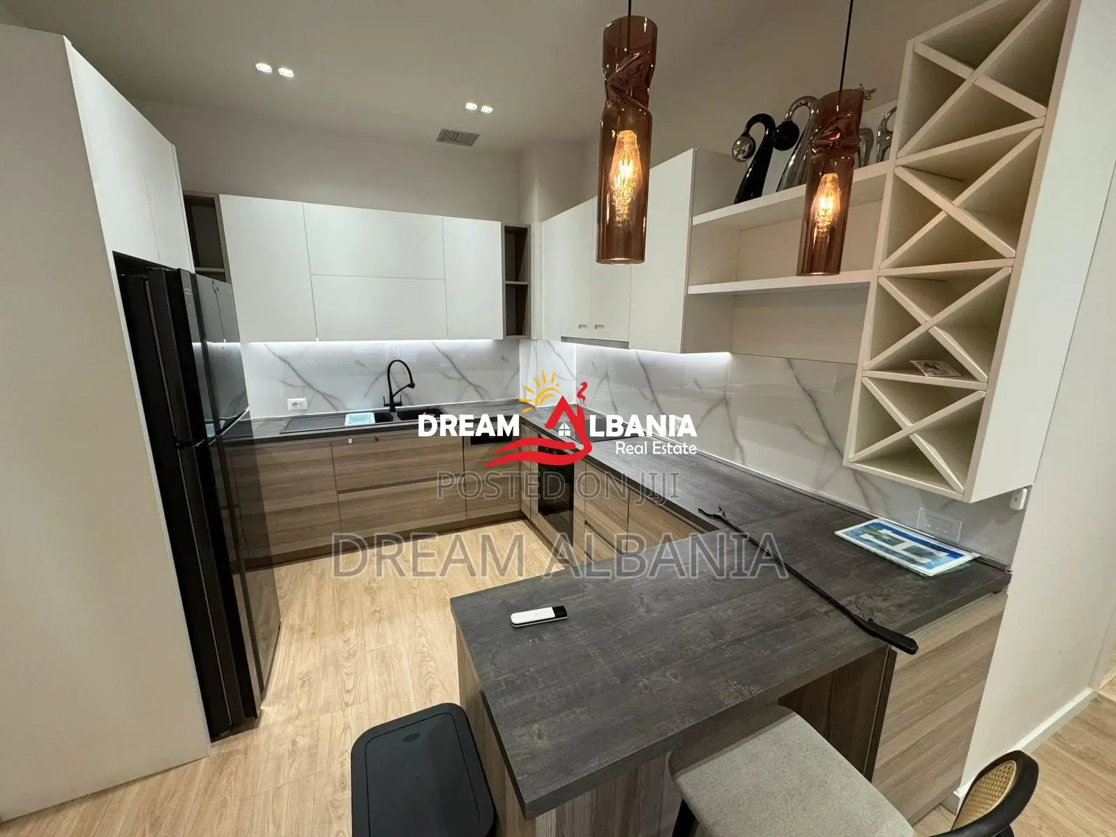 Apartament 3+1+2 per shitje, tek Liqeni Thate, prane Rr Peti (ID 41314