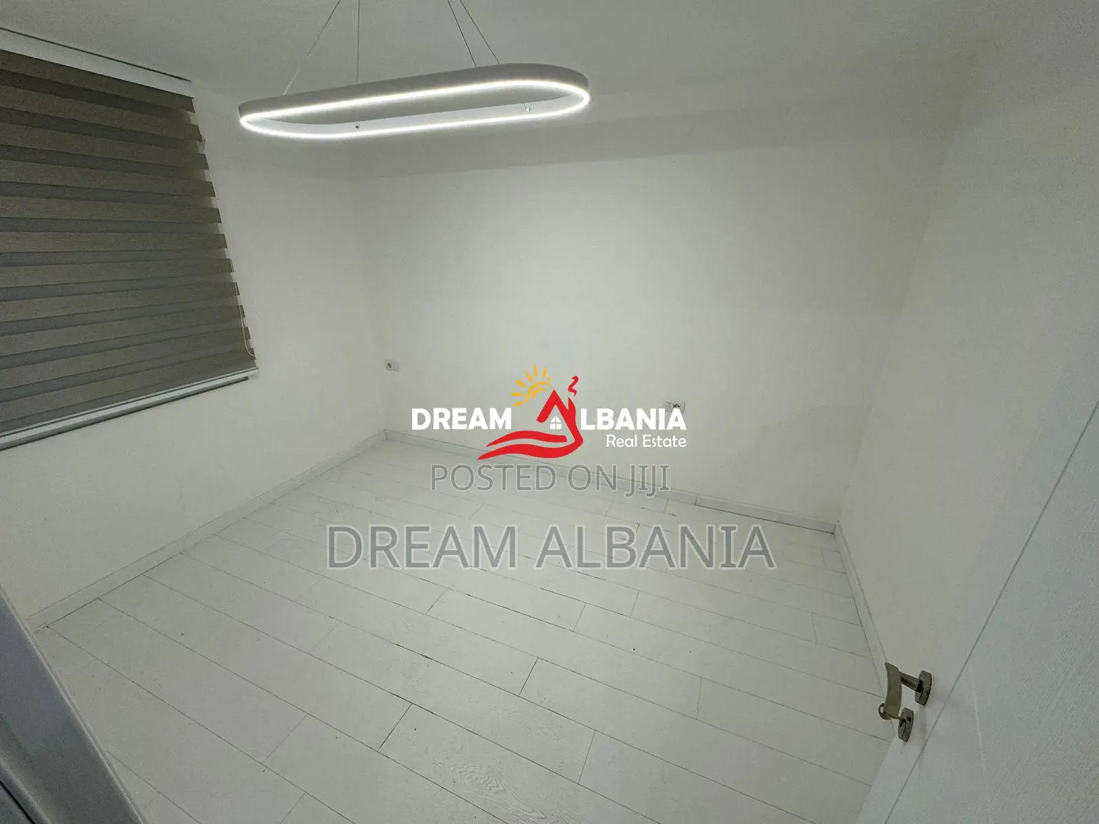 Jepete Apartament/Zyre 1+1+Post Parkimi me qera ne Zog te Zi ne Tirane