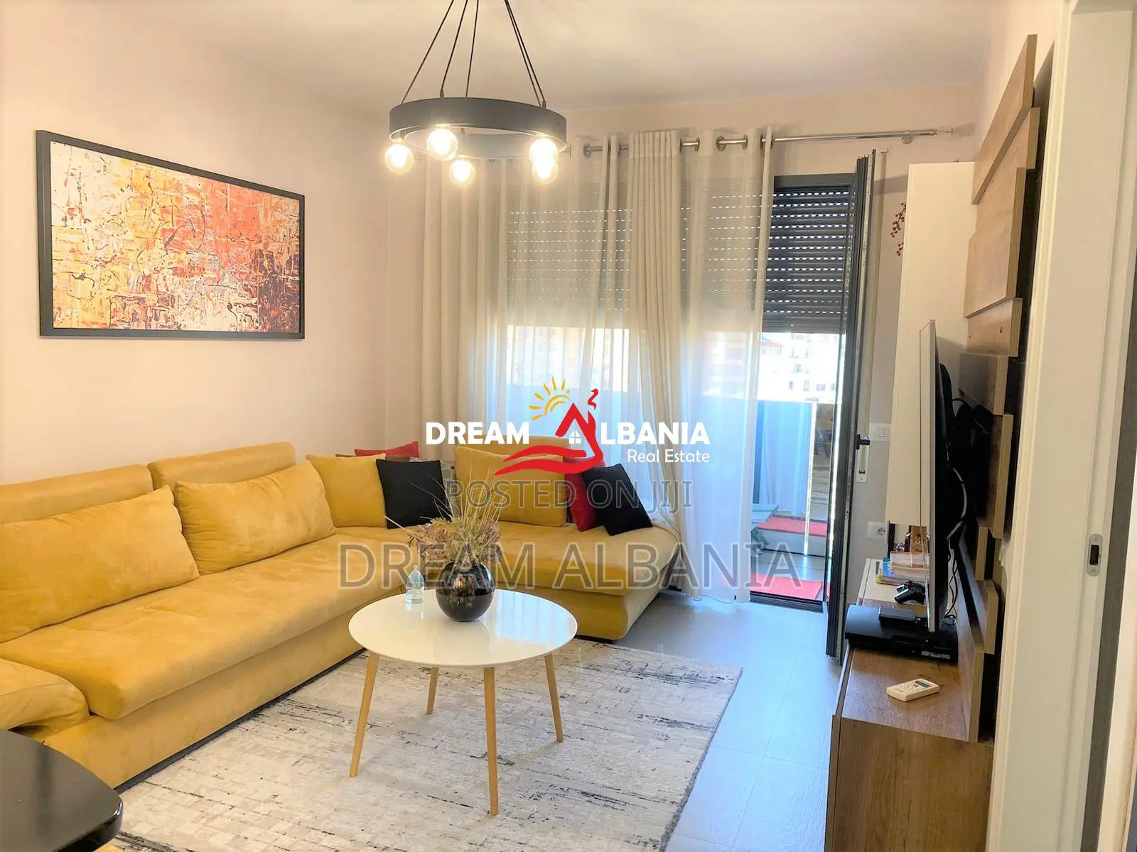 Super Apartament 1+1+2 Ballkone+Depo me Qera tek Stadiumi Dinamo ne Ti
