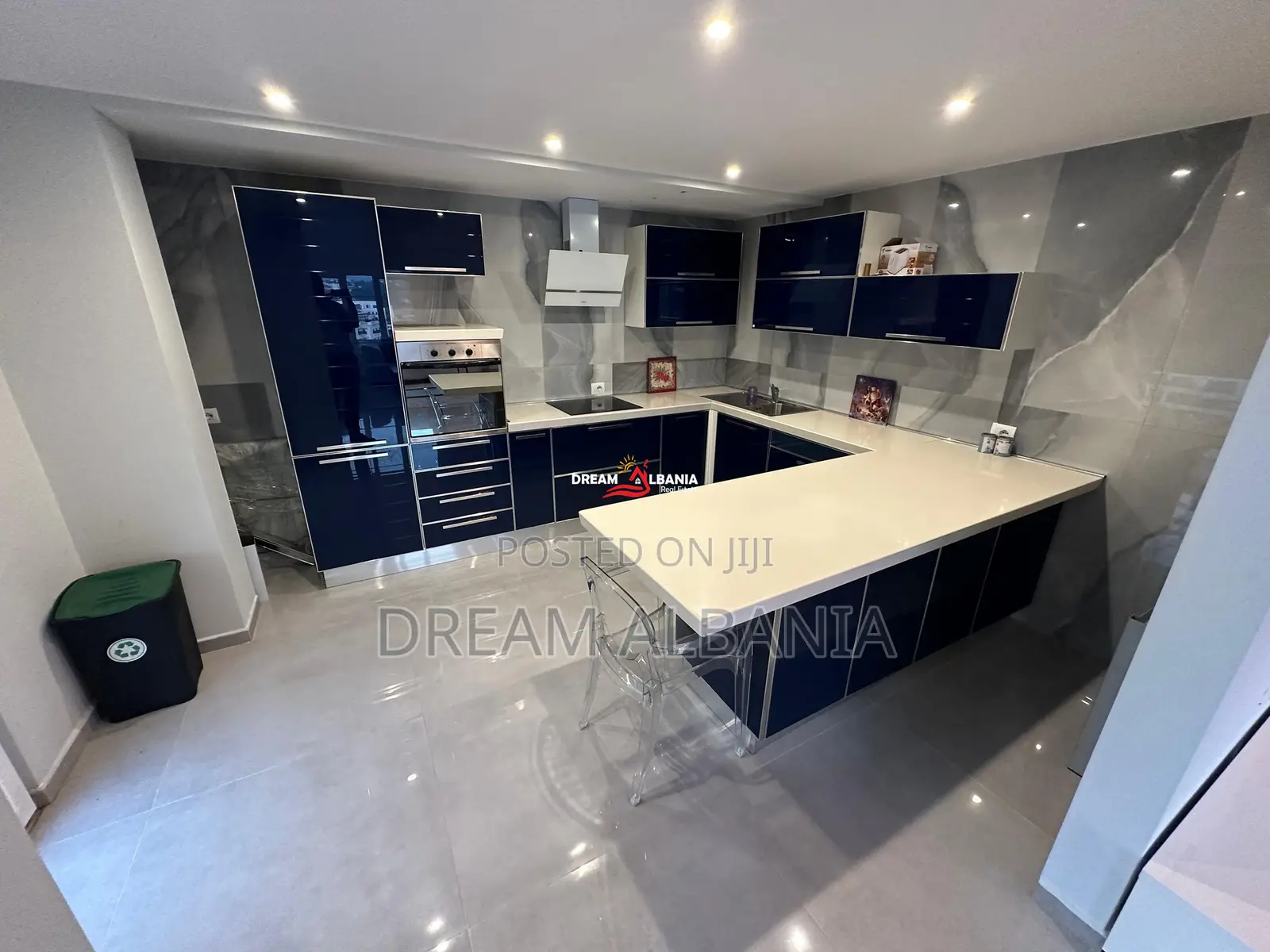 Penthouse ne Shitje tek Liqeni i Thate (ID 4131401)