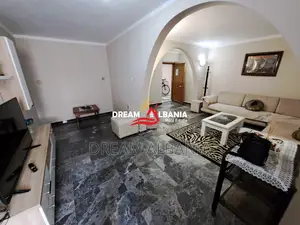 Apartament 2+1+2wc me qera tek Rruga Fortuzi prane Shkolles Jeronim De