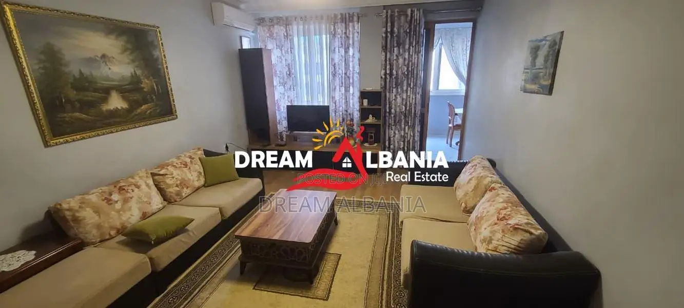 Apartament 3+1+2WC+2Ballkone me Qera ne Don Bosko, Prane Viva Market n