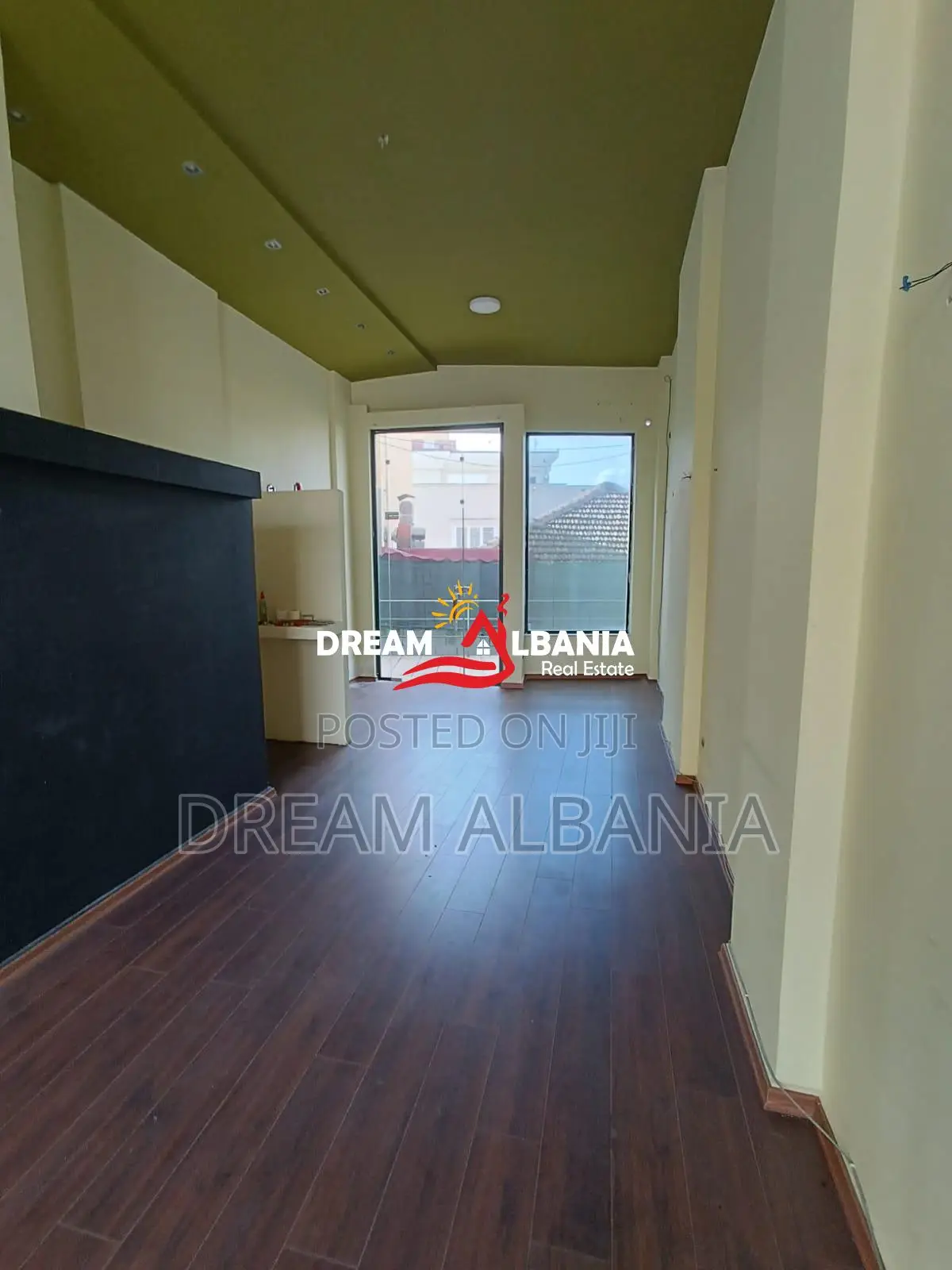 Ambient ​​biznesi me qira në Rrugën e Elbasanit, Tiranë (ID 42711155)