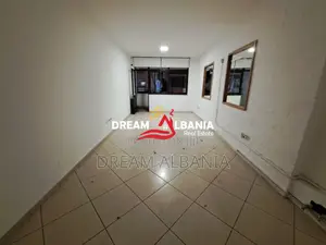 Ambient Biznesi/Zyre ne Shitje ne Zonen e Myslym Shyrit, prane Someg (