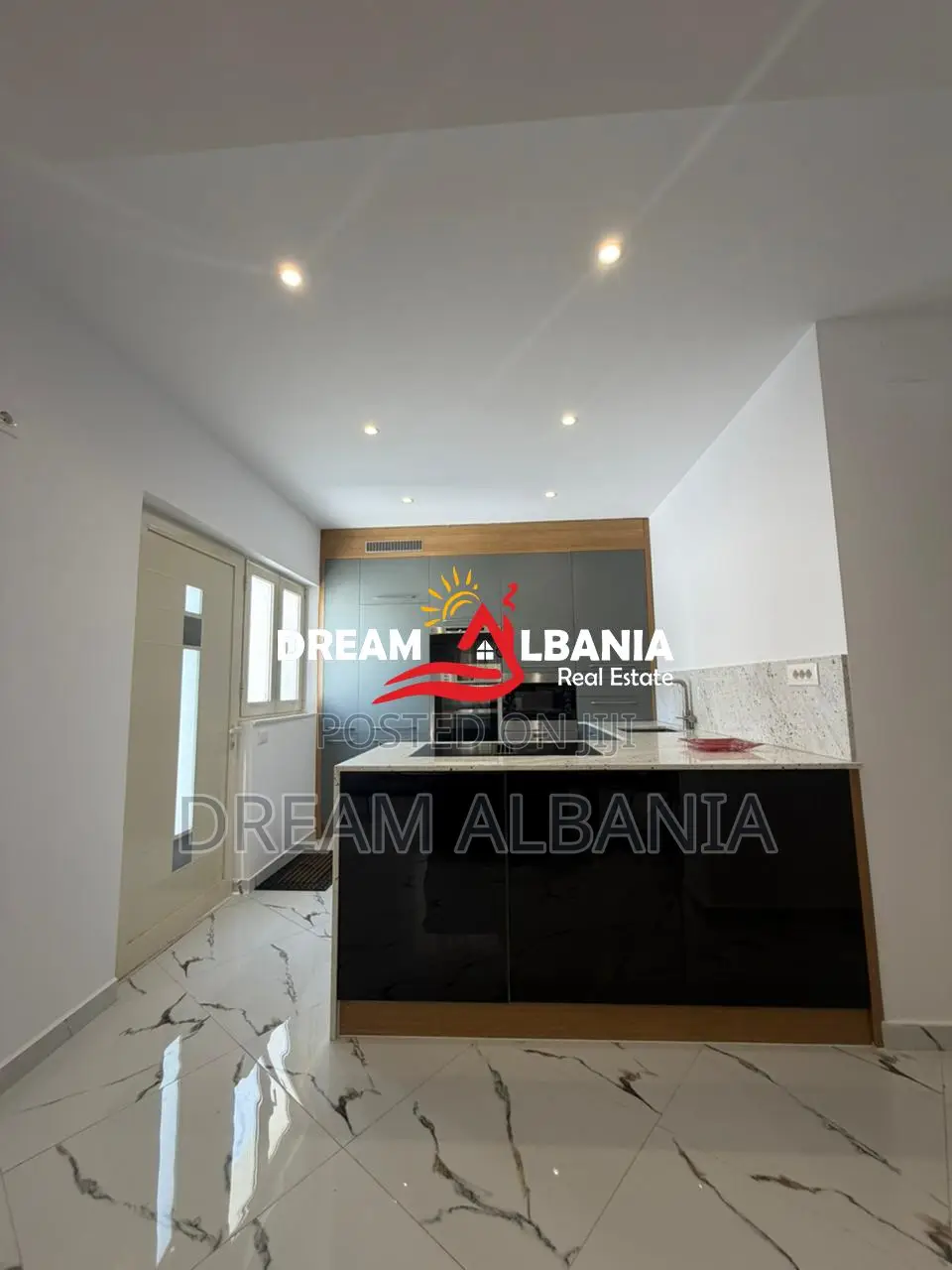 Apartament 2+1 me qera tek 5 Maji, pranë picerisë “Fontana”, Tirane (4