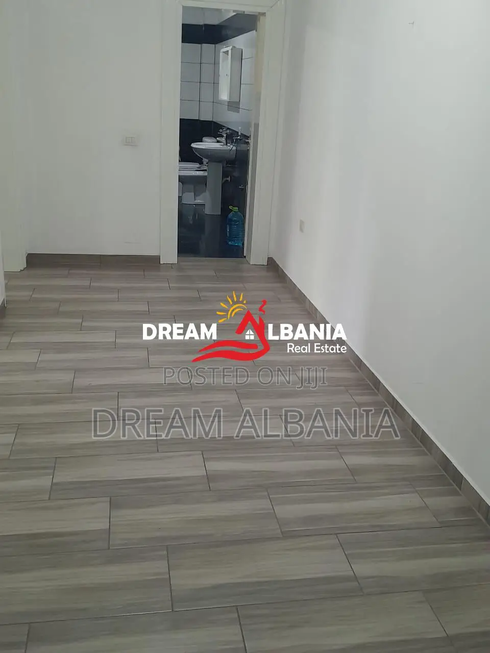 Apartament 1+1 me qera në Rrugën Shkelqim Fusha pranë Kodres Diellit (
