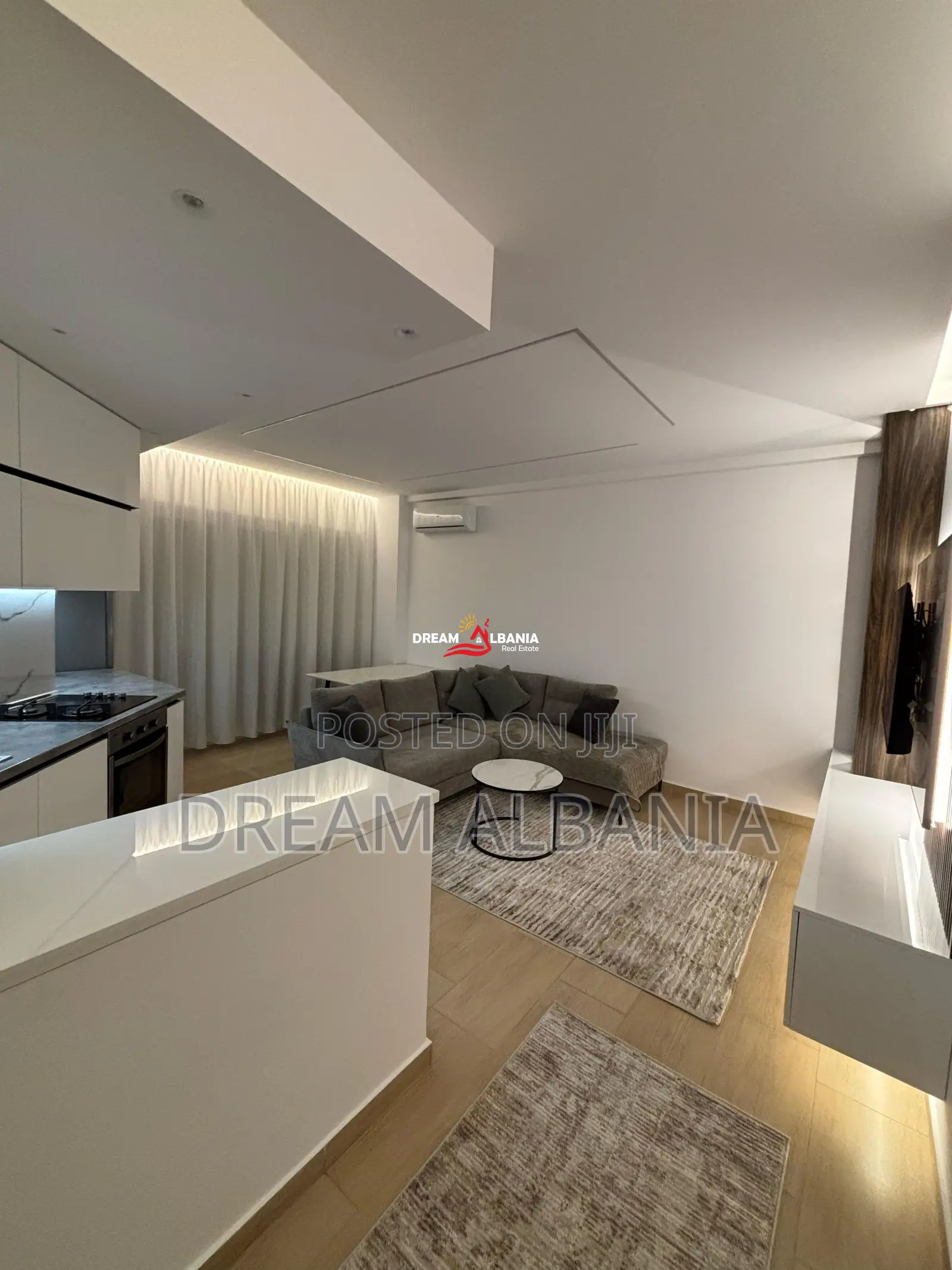 Jepet me qera apartament 1+1 tek Kopshti Zologjik prane Piceri Pavarot