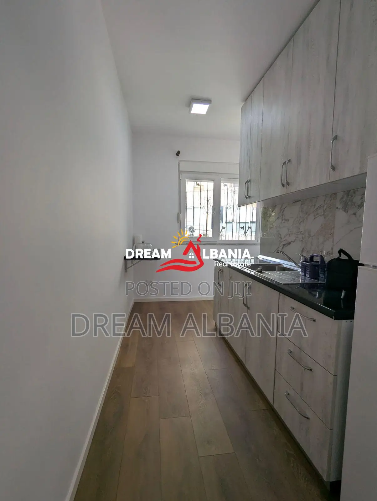 Apartament 1+1+Kuzhine me Vete ne Shitje ne Laprake, Prane KMY-se (ID 