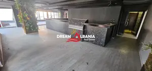 Shitet ambient biznesi kati dyte me ashensore ne vete tek Rr. Dritan H