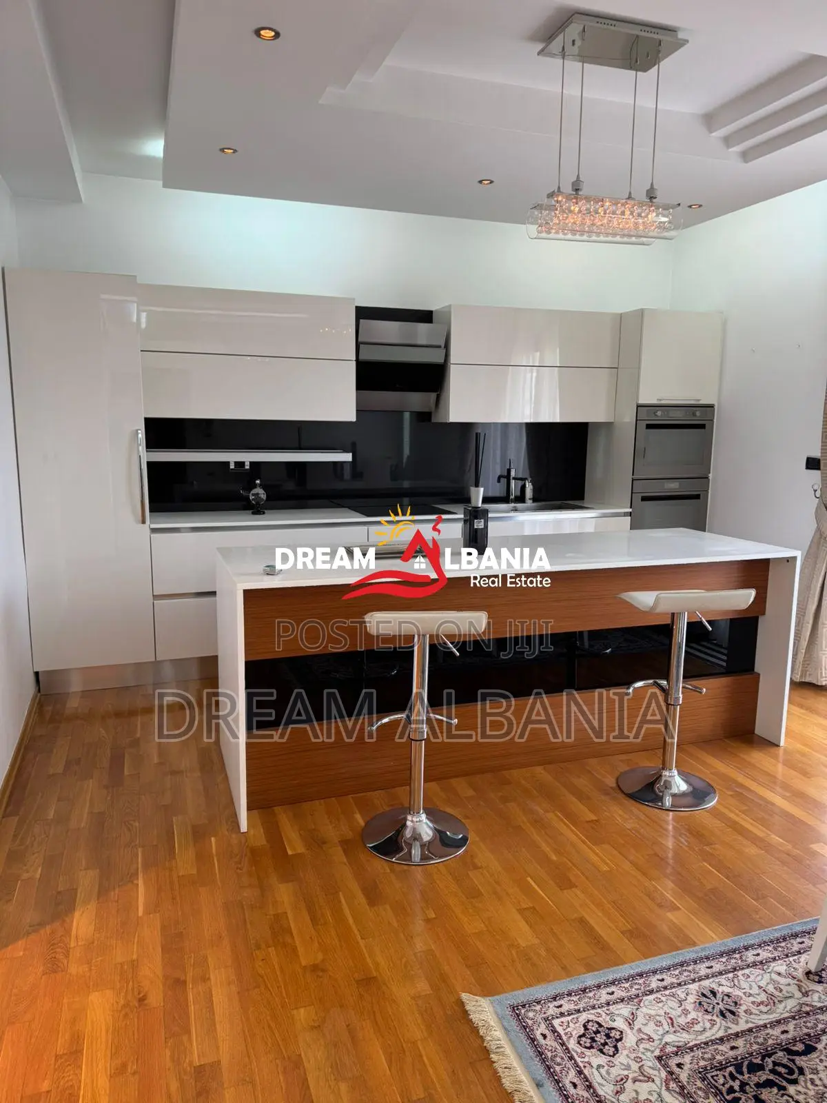 Super Apartament 2+1+2 me qera ne Bllok prane Credins Bank (ID 4221499