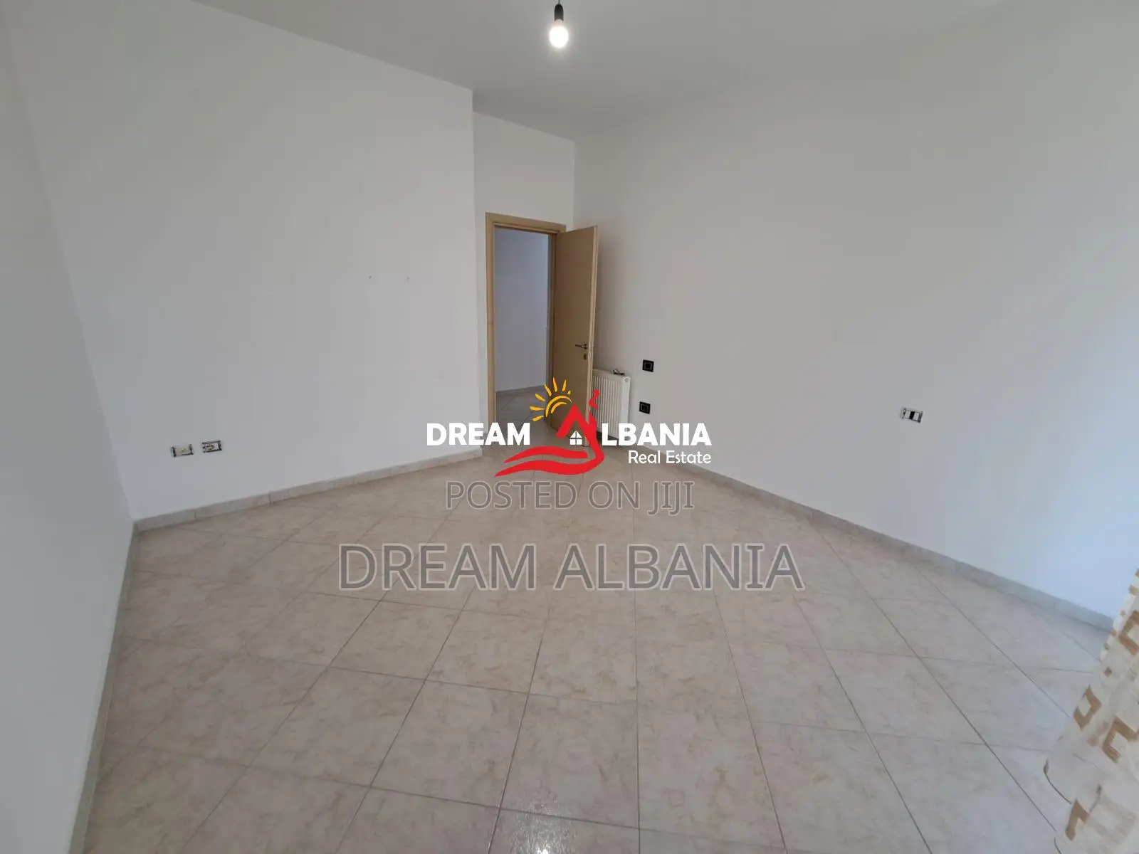 Shitet Apartament 2+1+2WC Komuna e Parisit, Kompleksi KIKA 2 (ID 51210
