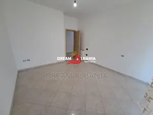 Shitet Apartament 2+1+2WC Komuna e Parisit, Kompleksi KIKA 2 (ID 51210