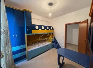 APARTAMENT ME QIRA 1+1 YZBERISHT 45.000 LEKE
