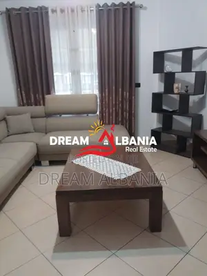 Jepet apartament 2+1+2 me qera ne zonen e Misto Mame prane Pallateve C