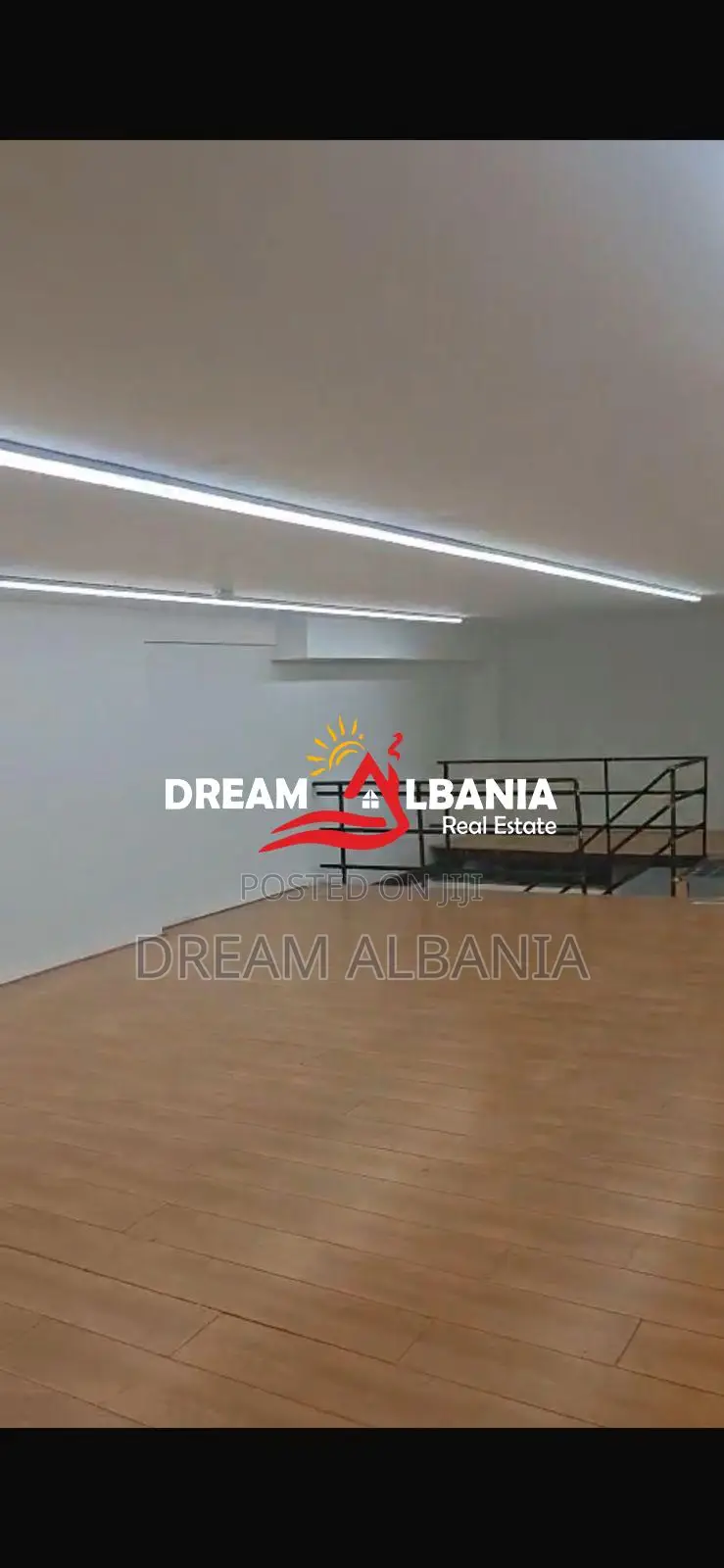 Jepet dyqan dublex me qera ne rrugen Islam Alla, Tirane (ID 42711089)