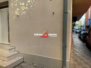 Jepet me Qira Ambient Biznesi – Rruga Fatmir Haxhiu, pranë ETC (427111