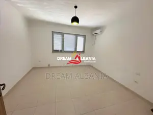Jepet me qera Vile 3 kateshe tek Vilat Gjermane prane rruges se Elbasa